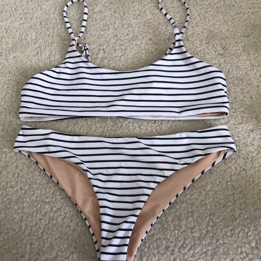 NWOT Black and white striped bikini set